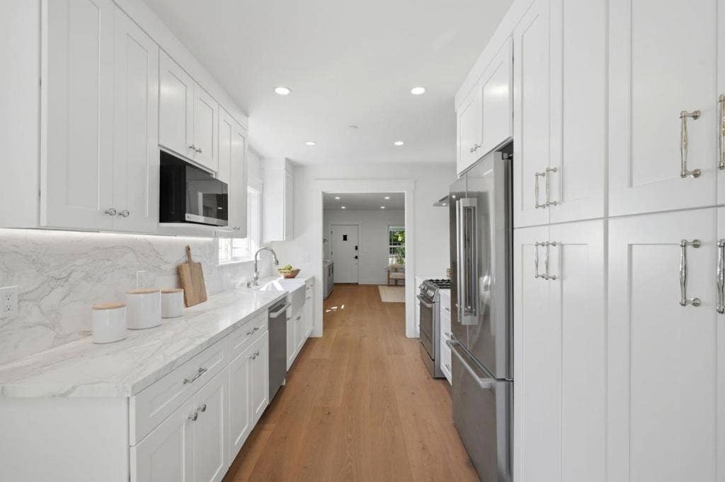 914 2nd Avenue, Redwood City, CA 94063 914 2nd Avenue, Redwood City, CA 94063