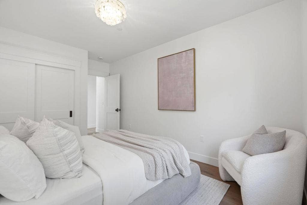 914 2nd Avenue, Redwood City, CA 94063 914 2nd Avenue, Redwood City, CA 94063