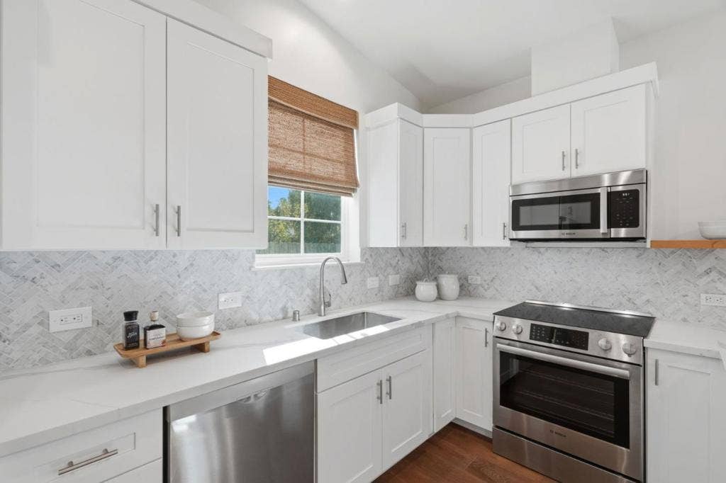 914 2nd Avenue, Redwood City, CA 94063 914 2nd Avenue, Redwood City, CA 94063