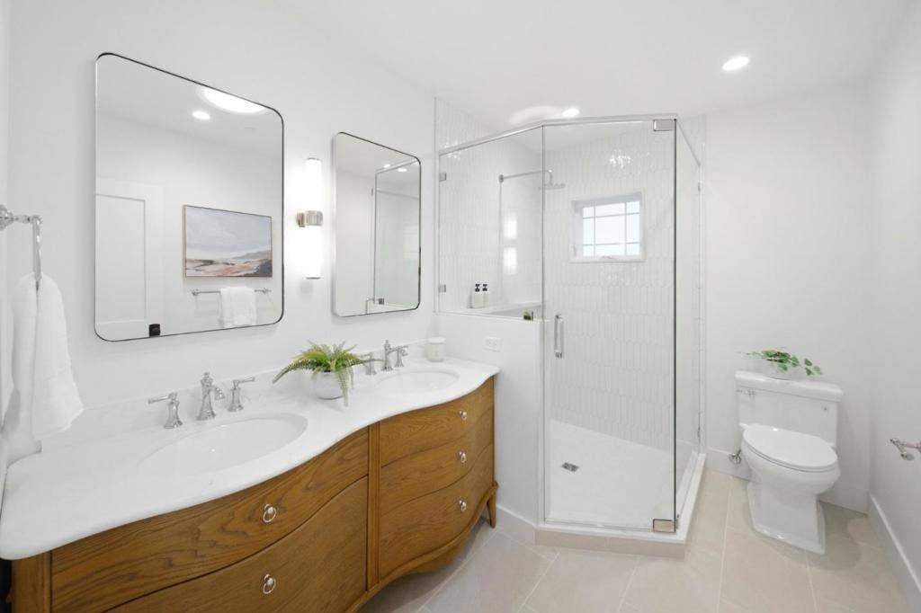 914 2nd Avenue, Redwood City, CA 94063 914 2nd Avenue, Redwood City, CA 94063