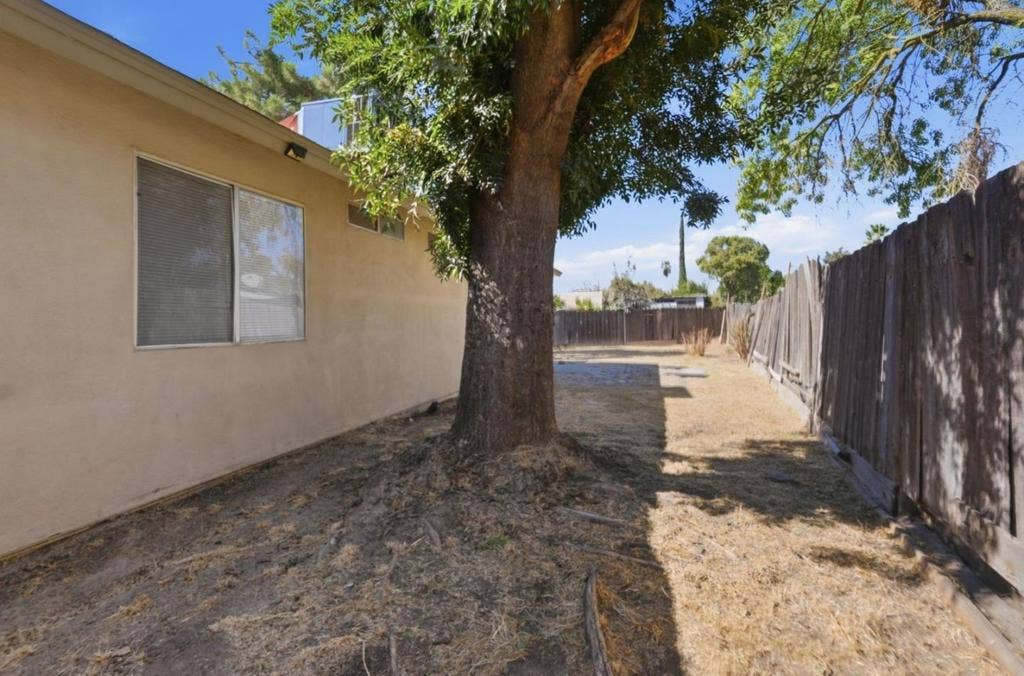 1551 Little Rock Court, Merced, CA 95348 1551 Little Rock Court, Merced, CA 95348