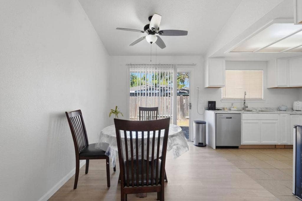 1551 Little Rock Court, Merced, CA 95348 1551 Little Rock Court, Merced, CA 95348