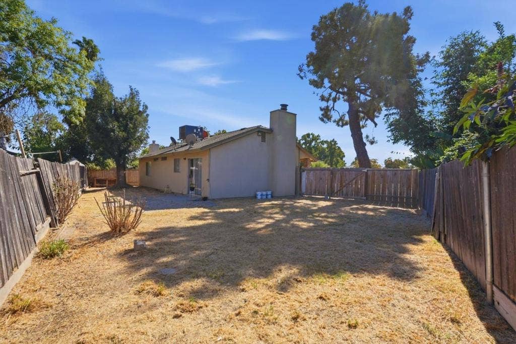 1551 Little Rock Court, Merced, CA 95348 1551 Little Rock Court, Merced, CA 95348