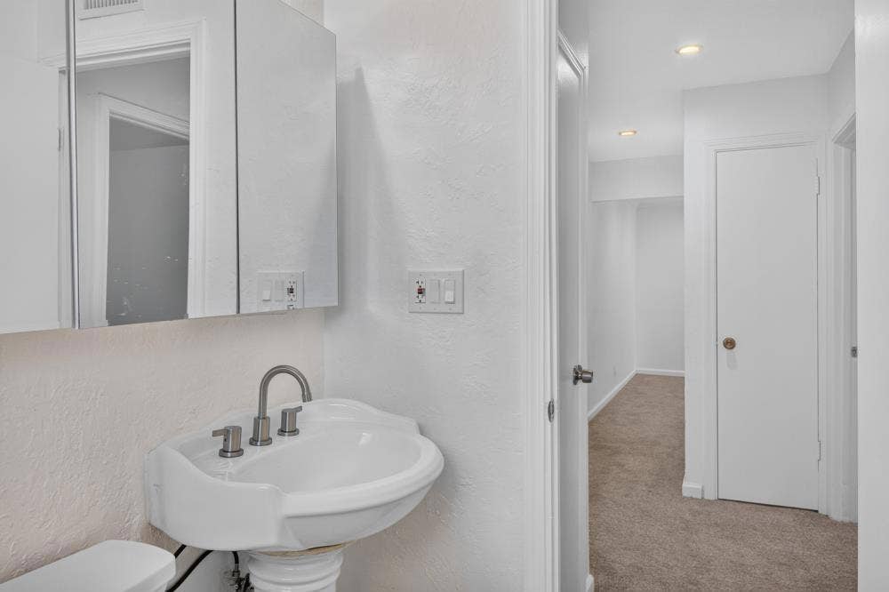 5948 Walerga Road, #4, Sacramento, CA 95842 5948 Walerga Road, #4, Sacramento, CA 95842