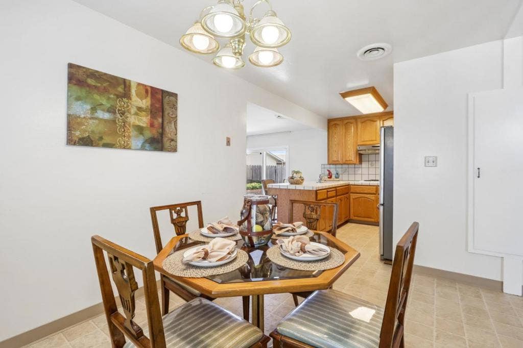 1485 Cherokee Drive, Salinas, CA 93906 1485 Cherokee Drive, Salinas, CA 93906