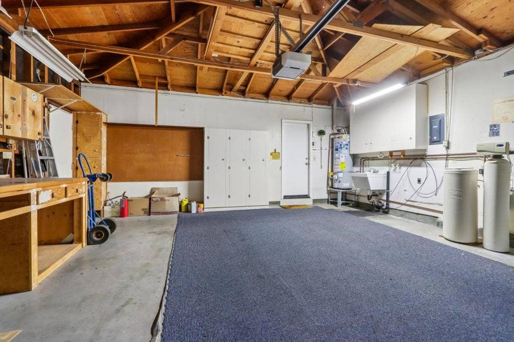 1485 Cherokee Drive, Salinas, CA 93906 1485 Cherokee Drive, Salinas, CA 93906