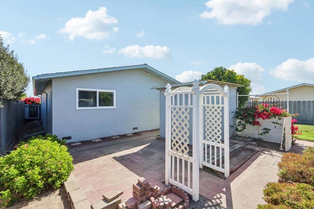 1485 Cherokee Drive, Salinas, CA 93906 1485 Cherokee Drive, Salinas, CA 93906