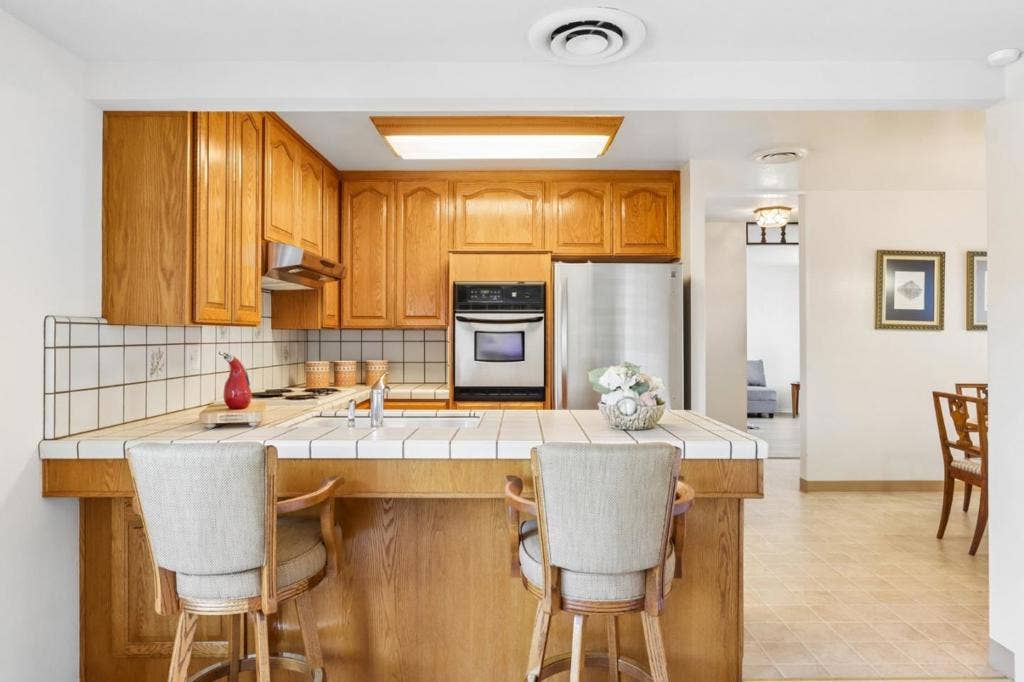 1485 Cherokee Drive, Salinas, CA 93906 1485 Cherokee Drive, Salinas, CA 93906