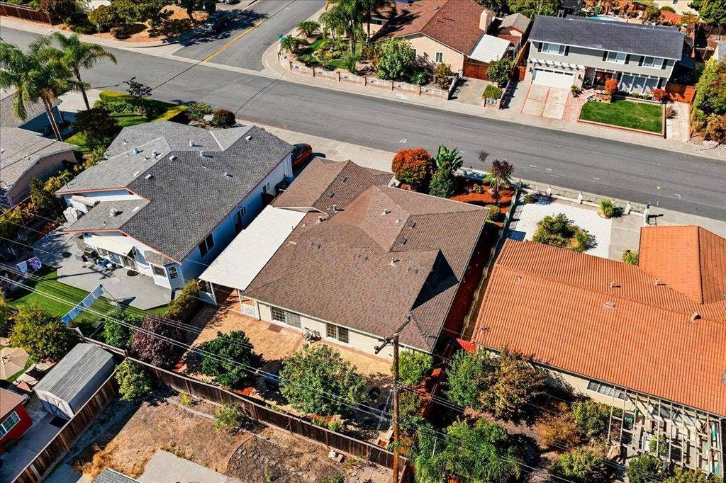 2057 El Capitan Avenue, Santa Clara, CA 95050 2057 El Capitan Avenue, Santa Clara, CA 95050