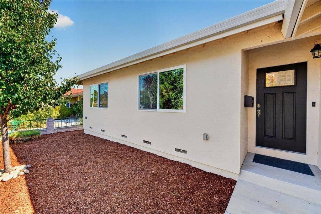 2057 El Capitan Avenue, Santa Clara, CA 95050 2057 El Capitan Avenue, Santa Clara, CA 95050