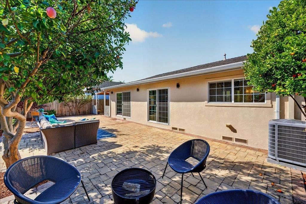 2057 El Capitan Avenue, Santa Clara, CA 95050 2057 El Capitan Avenue, Santa Clara, CA 95050