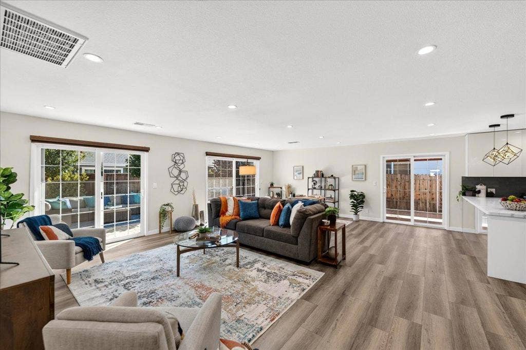 2057 El Capitan Avenue, Santa Clara, CA 95050 2057 El Capitan Avenue, Santa Clara, CA 95050