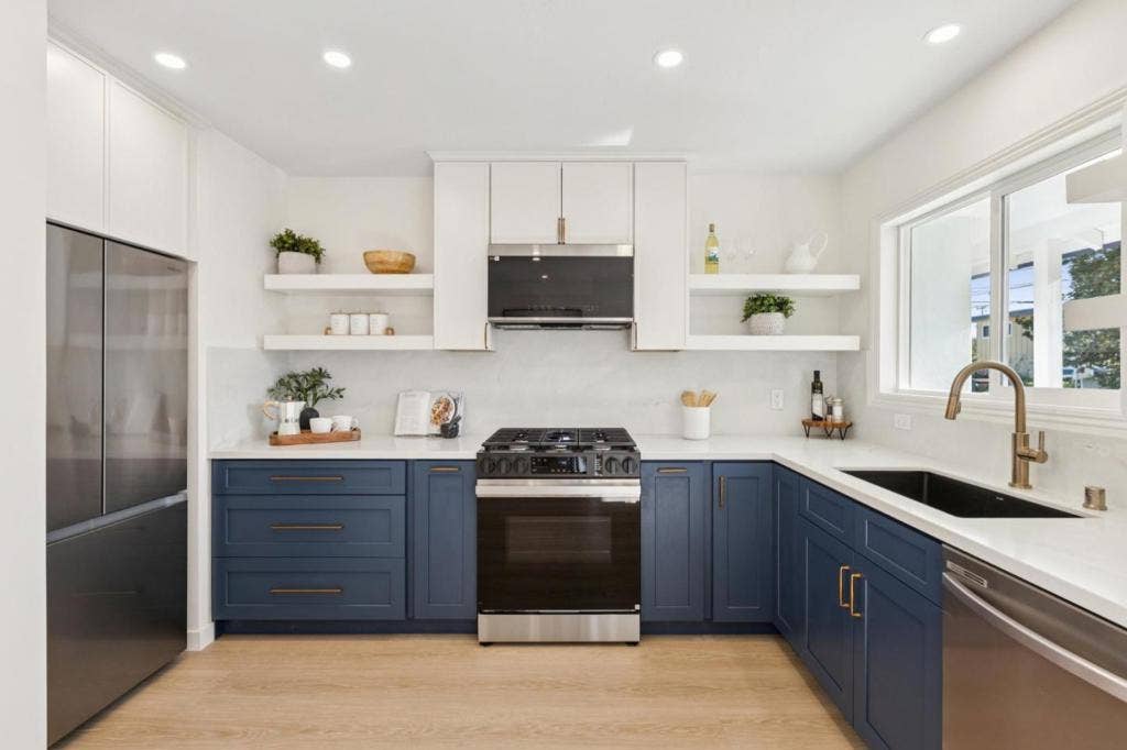 24 N Idaho Street, San Mateo, CA 94401 24 N Idaho Street, San Mateo, CA 94401