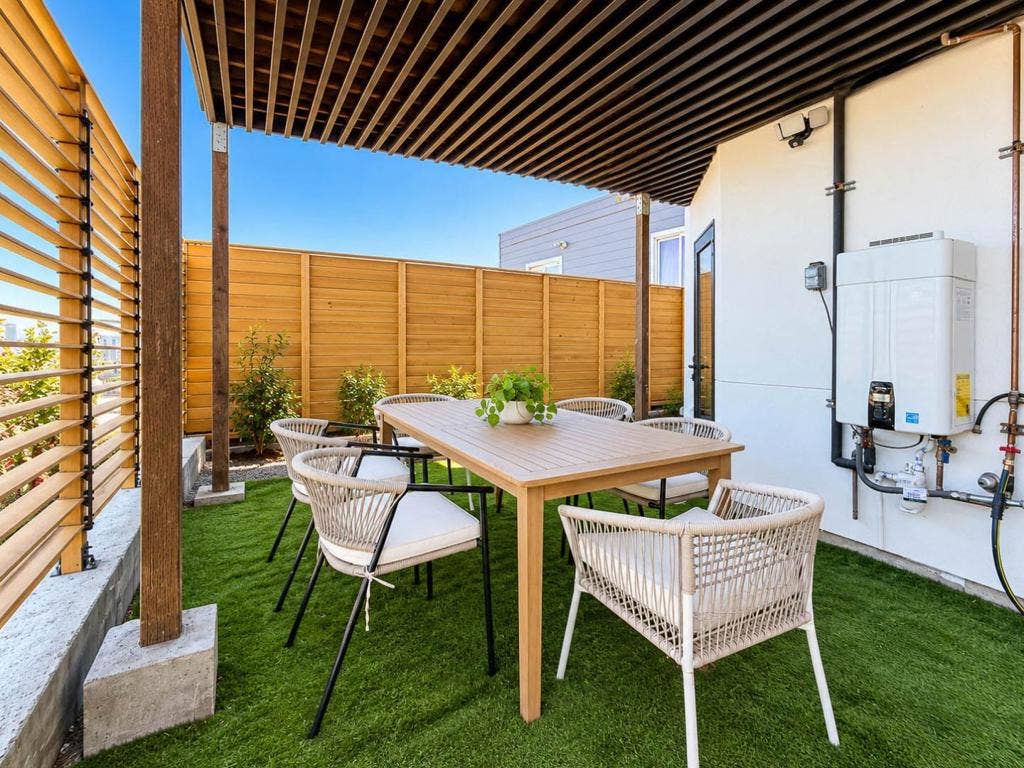 134 Athens Street, San Francisco, CA 94112 134 Athens Street, San Francisco, CA 94112