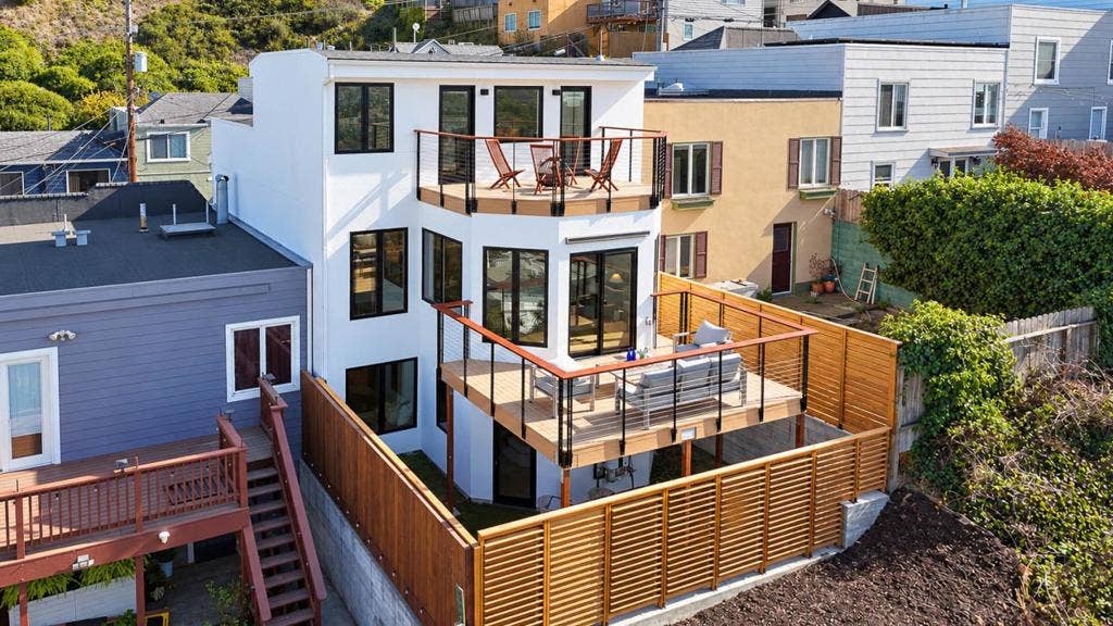 134 Athens Street, San Francisco, CA 94112 134 Athens Street, San Francisco, CA 94112