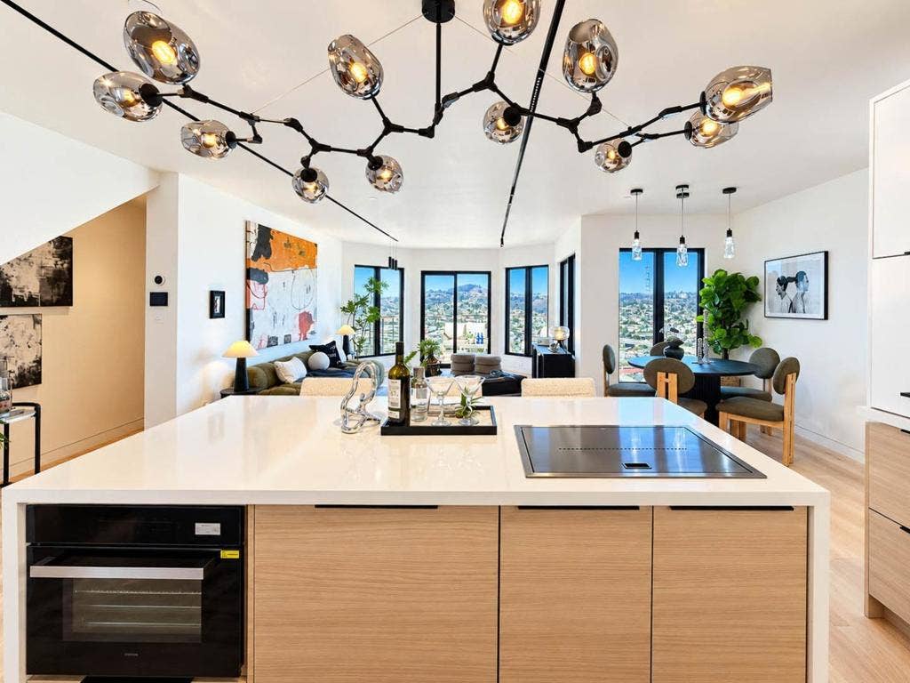 134 Athens Street, San Francisco, CA 94112 134 Athens Street, San Francisco, CA 94112