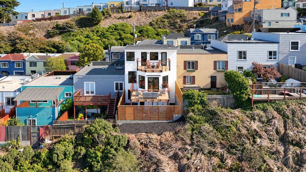 134 Athens Street, San Francisco, CA 94112 134 Athens Street, San Francisco, CA 94112