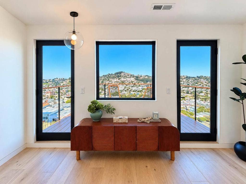 134 Athens Street, San Francisco, CA 94112 134 Athens Street, San Francisco, CA 94112