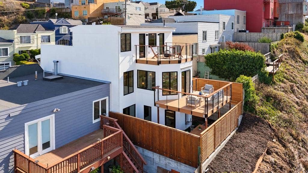 134 Athens Street, San Francisco, CA 94112 134 Athens Street, San Francisco, CA 94112