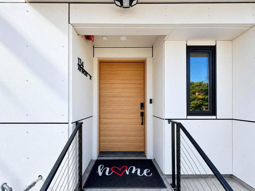 134 Athens Street, San Francisco, CA 94112 134 Athens Street, San Francisco, CA 94112