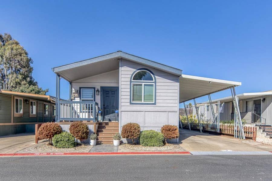 Property photo for 255 E Bolivar Street, #7, Salinas, CA