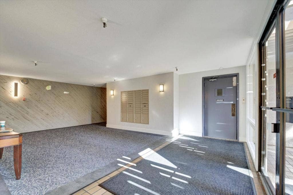 400 Ortega Avenue, #306B, Mountain View, CA 94040 400 Ortega Avenue, #306B, Mountain View, CA 94040