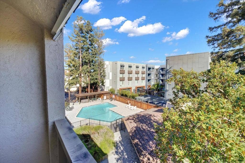 400 Ortega Avenue, #306B, Mountain View, CA 94040 400 Ortega Avenue, #306B, Mountain View, CA 94040