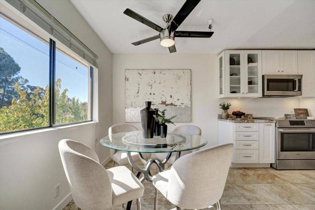 400 Ortega Avenue, #306B, Mountain View, CA 94040 400 Ortega Avenue, #306B, Mountain View, CA 94040