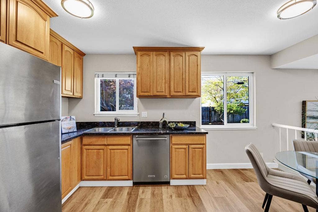 163 Rodrigues Avenue, Milpitas, CA 95035 163 Rodrigues Avenue, Milpitas, CA 95035