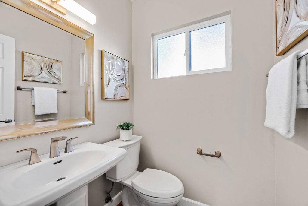 163 Rodrigues Avenue, Milpitas, CA 95035 163 Rodrigues Avenue, Milpitas, CA 95035