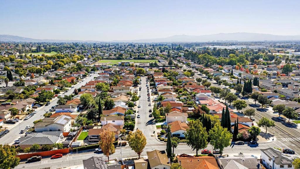 163 Rodrigues Avenue, Milpitas, CA 95035 163 Rodrigues Avenue, Milpitas, CA 95035