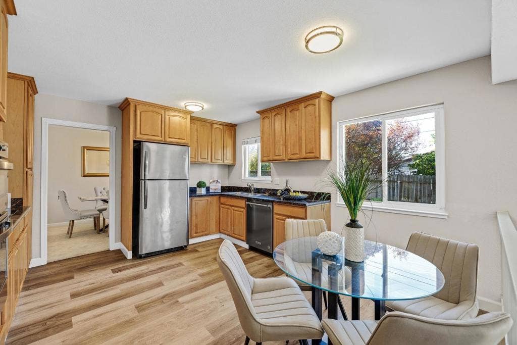 163 Rodrigues Avenue, Milpitas, CA 95035 163 Rodrigues Avenue, Milpitas, CA 95035