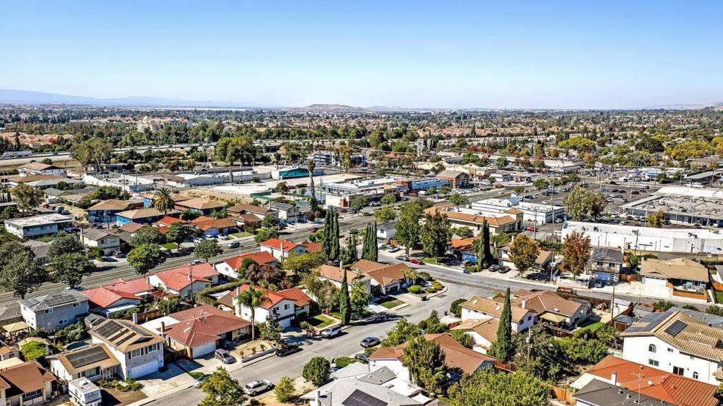 163 Rodrigues Avenue, Milpitas, CA 95035 163 Rodrigues Avenue, Milpitas, CA 95035