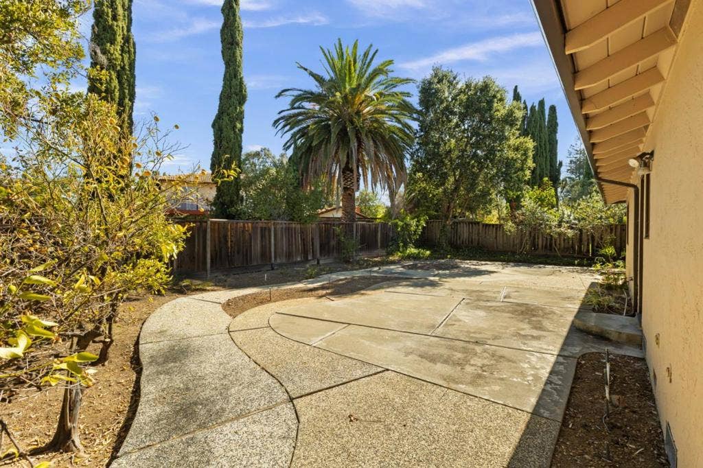 13158 Stewart Court, Saratoga, CA 95070 13158 Stewart Court, Saratoga, CA 95070