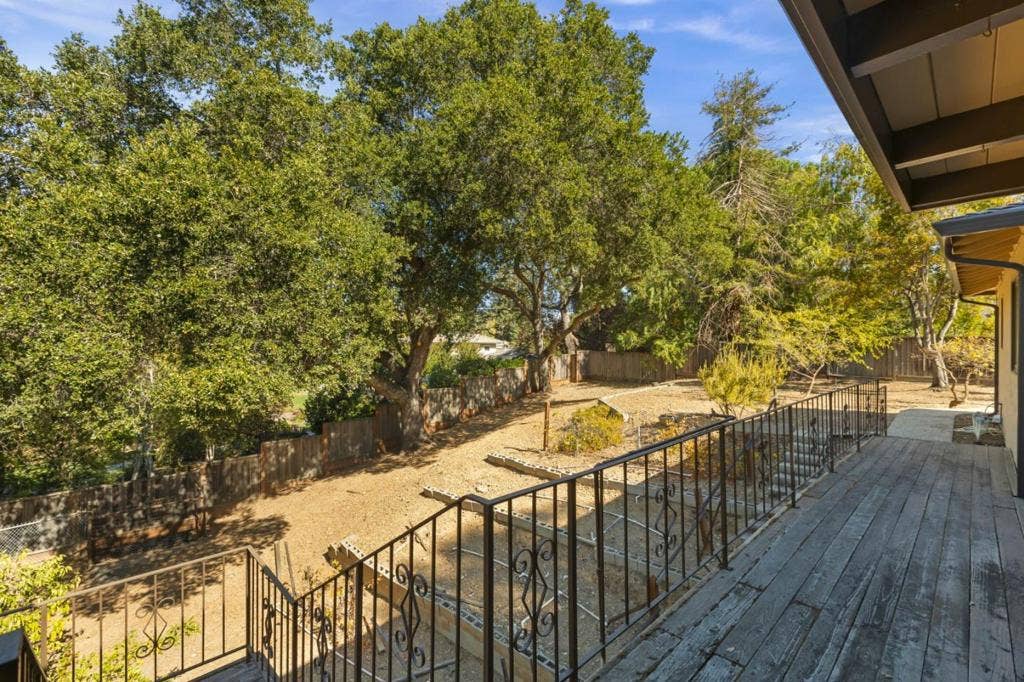 13158 Stewart Court, Saratoga, CA 95070 13158 Stewart Court, Saratoga, CA 95070