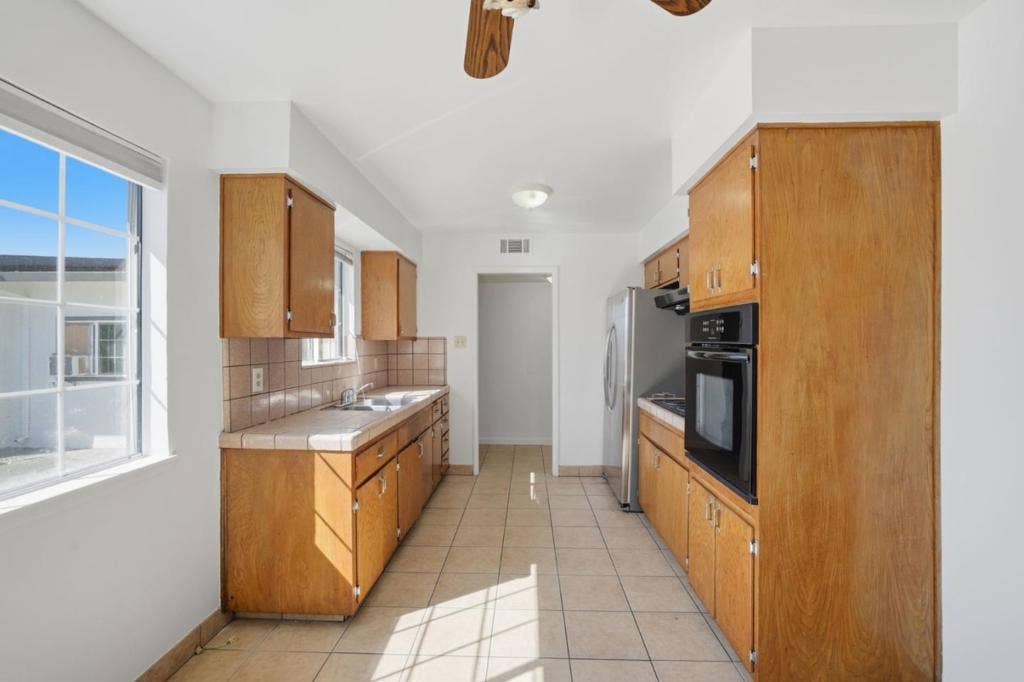 212 Pamela Avenue, San Jose, CA 95116 212 Pamela Avenue, San Jose, CA 95116