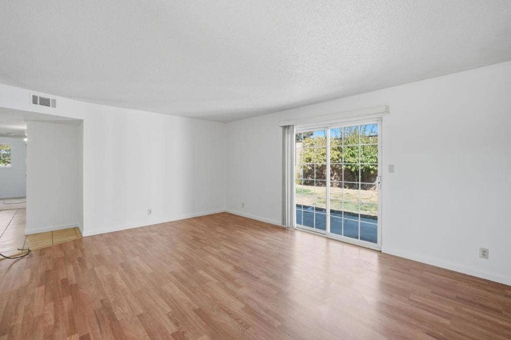 212 Pamela Avenue, San Jose, CA 95116 212 Pamela Avenue, San Jose, CA 95116