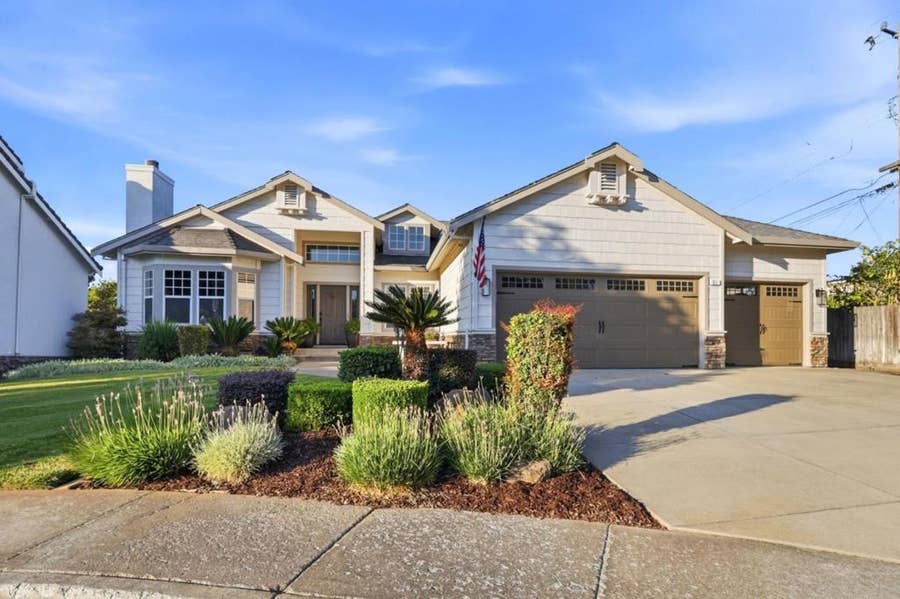 Property photo for 811 Greystone Court, Gilroy, CA