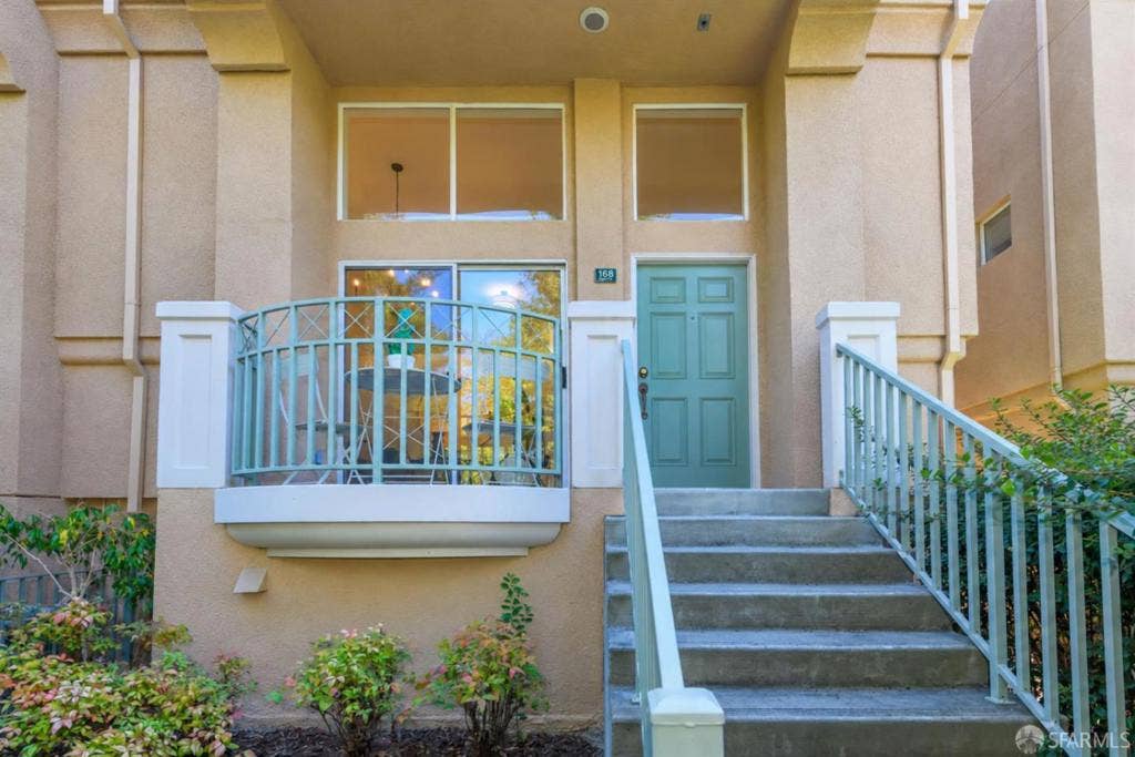 168 Campbell Drive, Mountain View, CA 94043