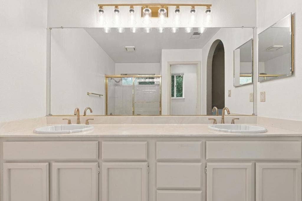 4159 Blossom Court, Oakley, CA 94561 4159 Blossom Court, Oakley, CA 94561
