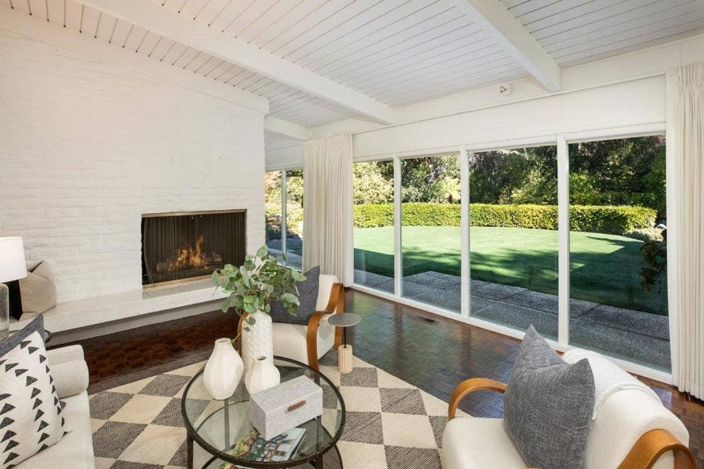 27 Catalpa Drive, Atherton, CA 94027 27 Catalpa Drive, Atherton, CA 94027