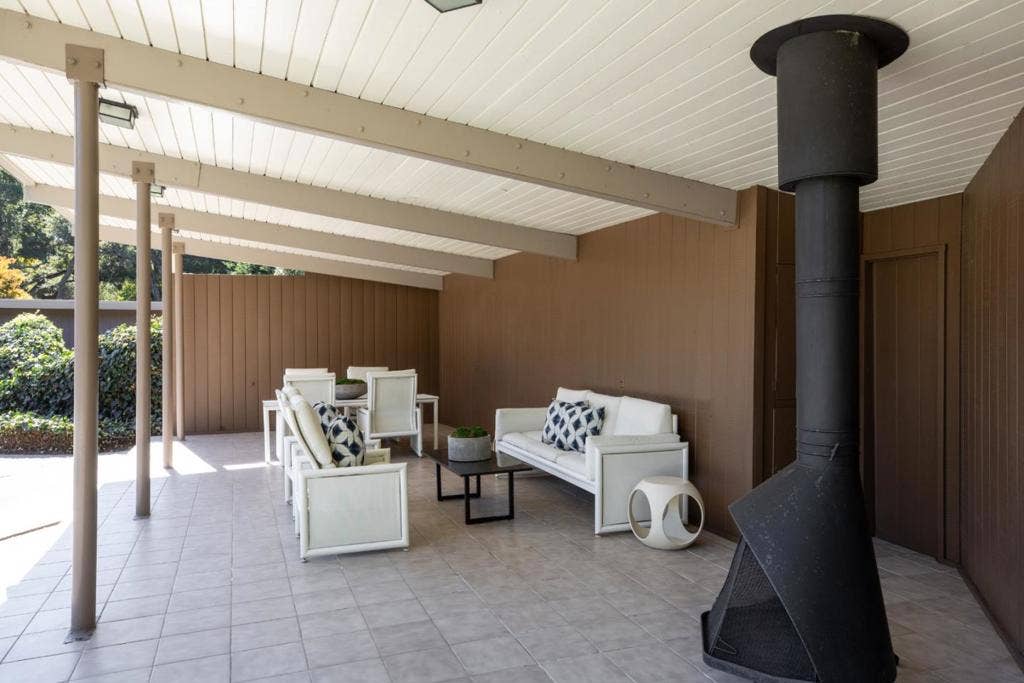 27 Catalpa Drive, Atherton, CA 94027 27 Catalpa Drive, Atherton, CA 94027