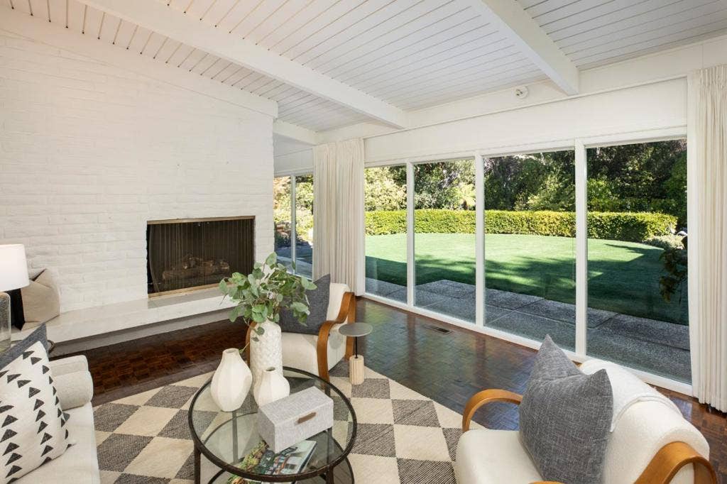 27 Catalpa Drive, Atherton, CA 94027 27 Catalpa Drive, Atherton, CA 94027