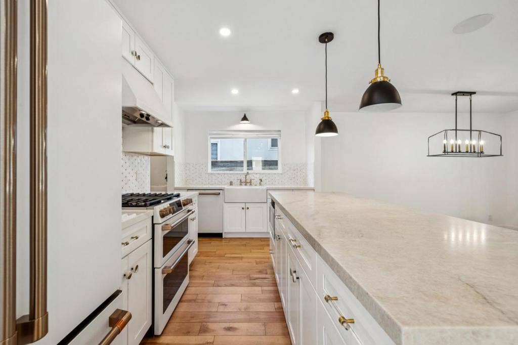 830 Robin Lane, Millbrae, CA 94030 830 Robin Lane, Millbrae, CA 94030