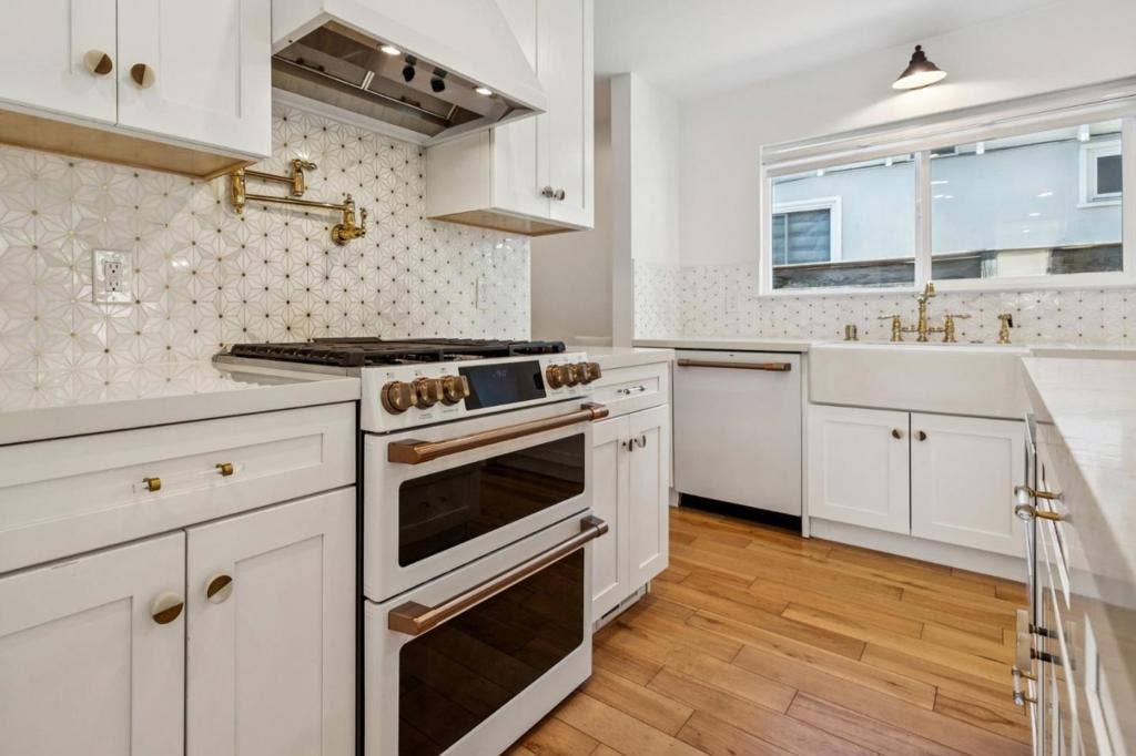 830 Robin Lane, Millbrae, CA 94030 830 Robin Lane, Millbrae, CA 94030