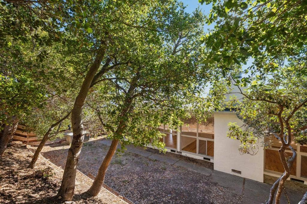 830 Robin Lane, Millbrae, CA 94030 830 Robin Lane, Millbrae, CA 94030