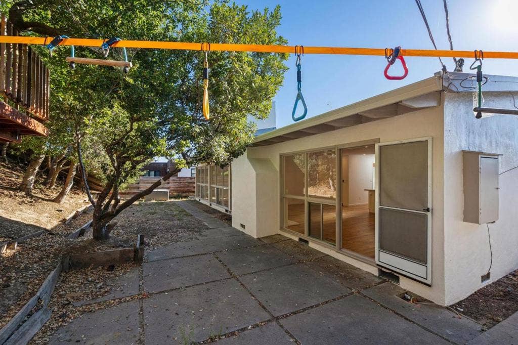 830 Robin Lane, Millbrae, CA 94030 830 Robin Lane, Millbrae, CA 94030