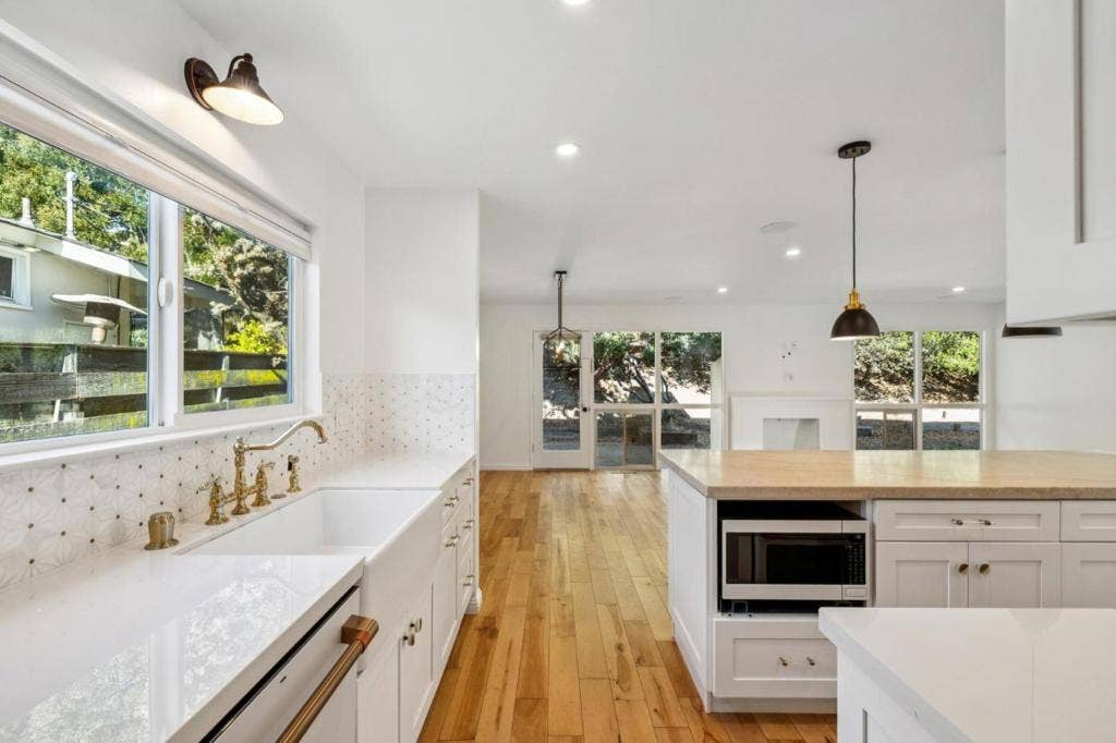 830 Robin Lane, Millbrae, CA 94030 830 Robin Lane, Millbrae, CA 94030