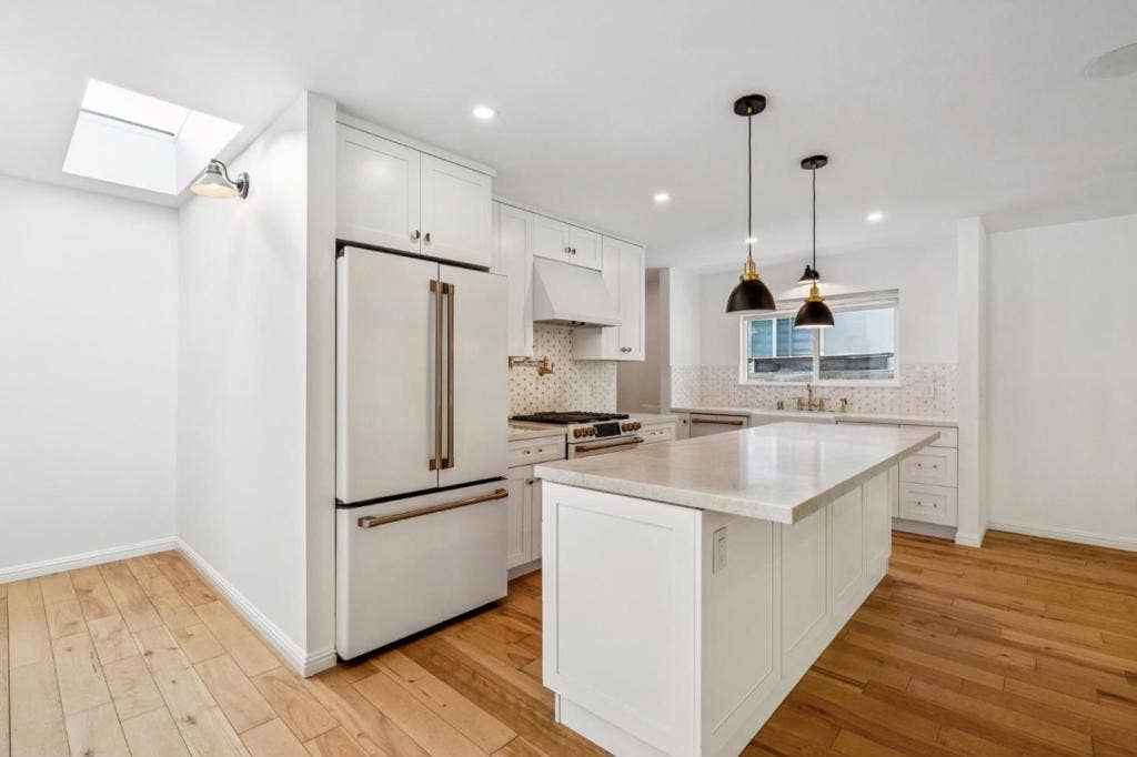 830 Robin Lane, Millbrae, CA 94030 830 Robin Lane, Millbrae, CA 94030