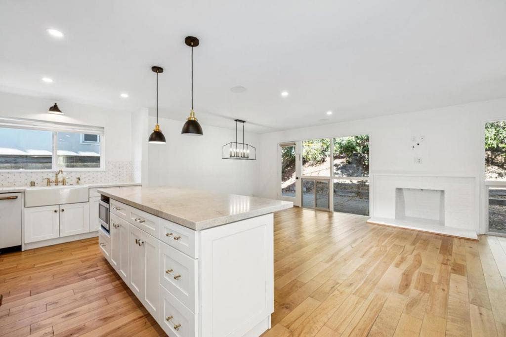 830 Robin Lane, Millbrae, CA 94030 830 Robin Lane, Millbrae, CA 94030